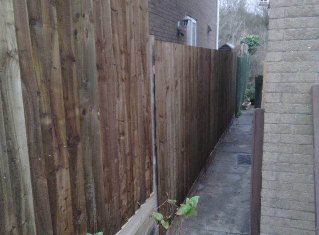 new garden fencing bridgend